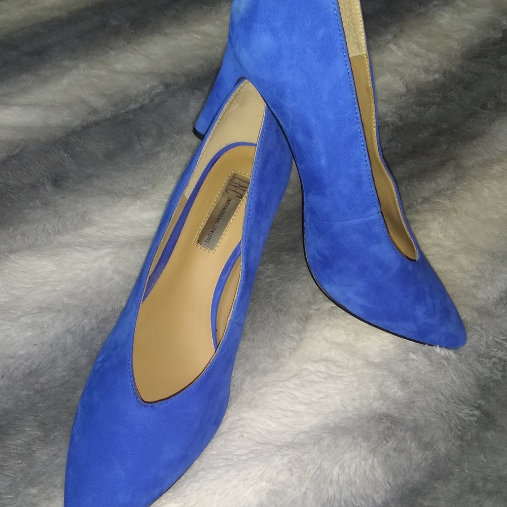 Blue Suede International Concepts, size 8M